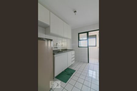 Cozinha de apartamento para alugar com 2 quartos, 70m² em Santo Antônio, São Caetano do Sul
