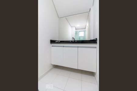 Banheiro Social de kitnet/studio à venda com 1 quarto, 81m² em Tamboré, Santana de Parnaíba