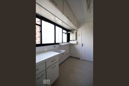 Apartamento para alugar com 194m², 4 quartos e 3 vagasLavanderia