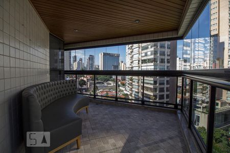 Varanda de apartamento para alugar com 4 quartos, 194m² em Vila Mariana, São Paulo