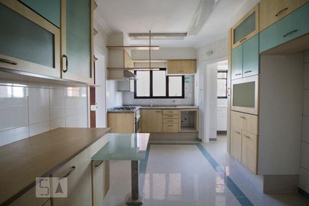 Apartamento para alugar com 194m², 4 quartos e 3 vagasCozinha