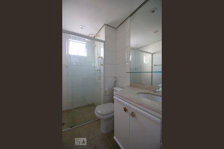 Apartamento para alugar com 194m², 4 quartos e 3 vagasBanheiro Suite 4