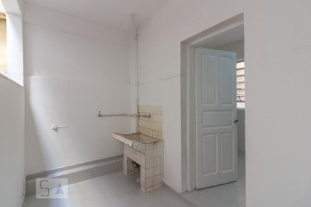 Área de serviço de apartamento para alugar com 2 quartos, 80m² em Cambuci, São Paulo
