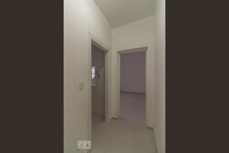 Corredor de entrada de apartamento para alugar com 2 quartos, 80m² em Cambuci, São Paulo