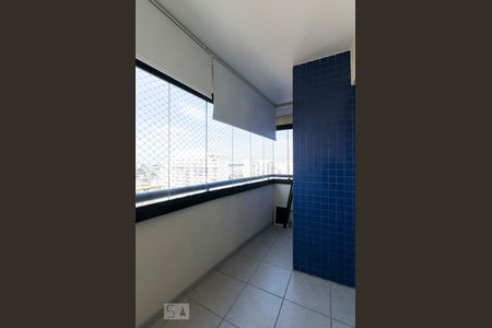 Apartamento à venda com 68m², 2 quartos e 1 vagaVaranda