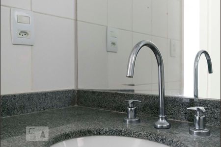 Apartamento à venda com 68m², 2 quartos e 1 vagaBanheiro social (Torneira)