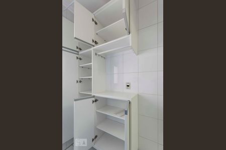 Apartamento à venda com 68m², 2 quartos e 1 vagaLavanderia (Armários)