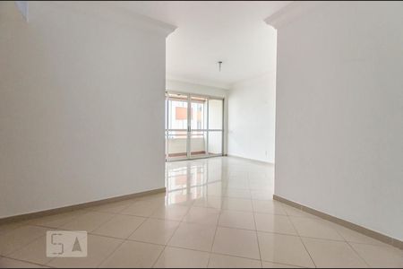 Sala de apartamento para alugar com 3 quartos, 80m² em Jardim das Acácias, São Paulo