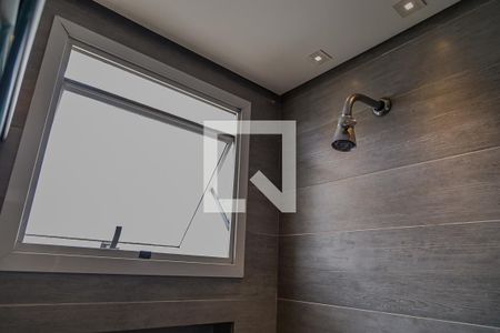 Apartamento à venda com 80m², 2 quartos e 2 vagas Apartamento à venda com 80m², 2 quartos e 2 vagasBanheiro da Suíte - Chuveiro