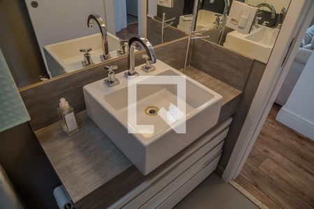 Apartamento à venda com 80m², 2 quartos e 2 vagas Apartamento à venda com 80m², 2 quartos e 2 vagasBanheiro Social - Pia