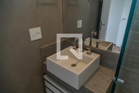 Apartamento à venda com 80m², 2 quartos e 2 vagas Apartamento à venda com 80m², 2 quartos e 2 vagasBanheiro da Suíte - Pia