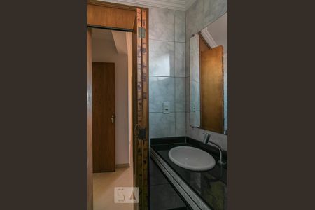 Banheiro de apartamento para alugar com 2 quartos, 60m² em Vila Assunção, Santo André