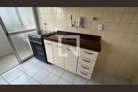 Apartamento para alugar com 40m², 1 quarto e 1 vaga Apartamento para alugar com 40m², 1 quarto e 1 vagaCozinha - Armários