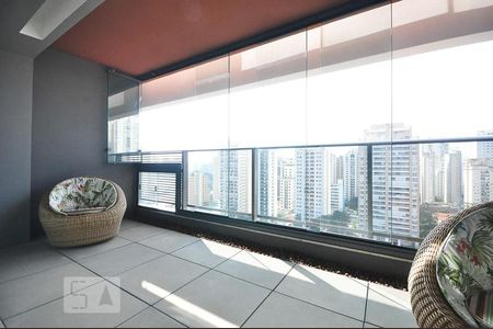 varanda de kitnet/studio à venda com 1 quarto, 41m² em Brooklin, São Paulo