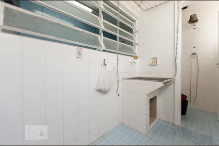 Apartamento para alugar com 130m², 3 quartos e 1 vagaÁrea de serviço