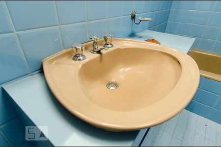 Detalhe do banheiro de apartamento para alugar com 3 quartos, 130m² em Santa Cecília, São Paulo