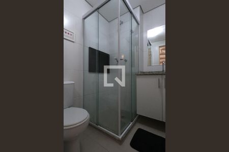 Banheiro de apartamento para alugar com 1 quarto, 68m² em Jardim Ampliação, São Paulo