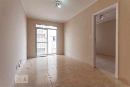 Sala de apartamento para alugar com 1 quarto, 60m² em Centro, Campinas