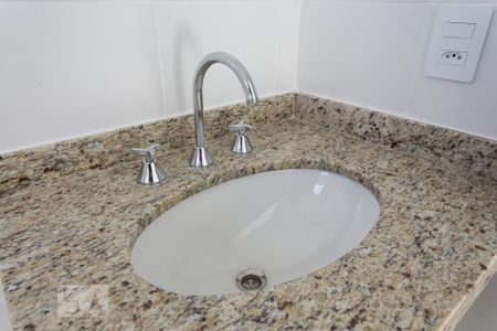 Apartamento para alugar com 108m², 3 quartos e 3 vagas Apartamento para alugar com 108m², 3 quartos e 3 vagasBanheiro da suíte 2