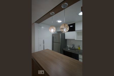 Sala/Cozinha de apartamento para alugar com 2 quartos, 55m² em Vila Moraes, São Paulo