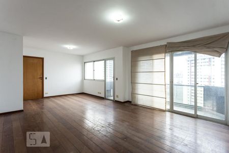 Apartamento para alugar com 122m², 3 quartos e 2 vagasSala