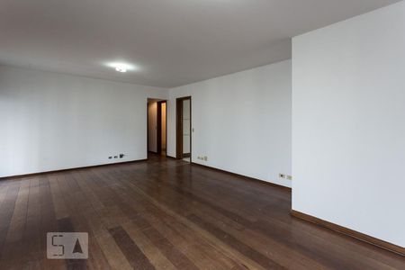Apartamento para alugar com 122m², 3 quartos e 2 vagasSala