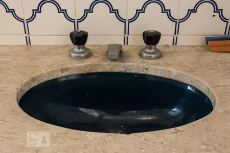 Banheiro de apartamento à venda com 3 quartos, 150m² em Santo Amaro, São Paulo