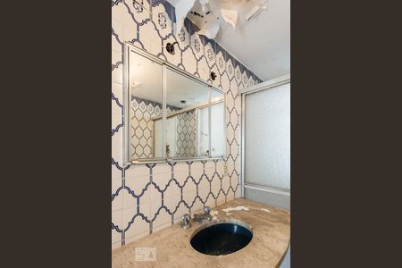 Apartamento à venda com 150m², 3 quartos e 1 vaga Apartamento à venda com 150m², 3 quartos e 1 vagaBanheiro