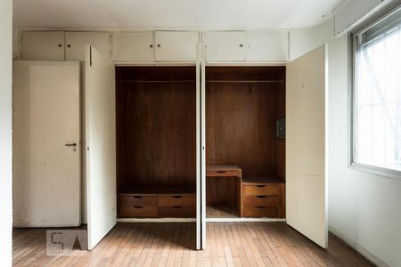 Apartamento à venda com 150m², 3 quartos e 1 vaga Apartamento à venda com 150m², 3 quartos e 1 vagaSuíte