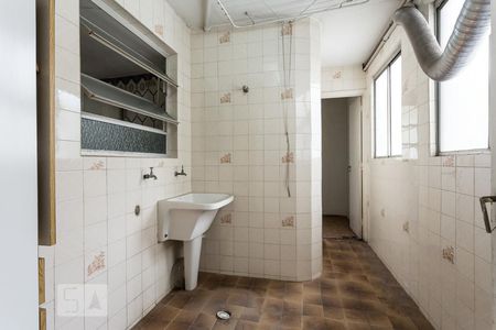 Apartamento à venda com 150m², 3 quartos e 1 vaga Apartamento à venda com 150m², 3 quartos e 1 vagaÁrea de serviço