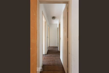 Corredor de apartamento à venda com 3 quartos, 150m² em Santo Amaro, São Paulo