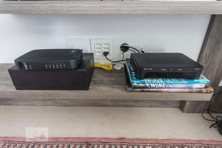 Sala de apartamento à venda com 1 quarto, 75m² em Pinheiros, São Paulo