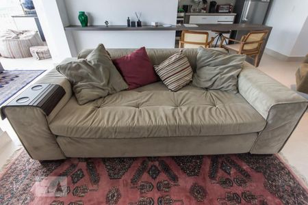 Sala de apartamento à venda com 1 quarto, 75m² em Pinheiros, São Paulo