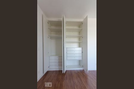 Apartamento à venda com 47m², 1 quarto e 1 vagaQuarto
