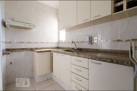Cozinha de apartamento para alugar com 1 quarto, 50m² em Centro, Campinas