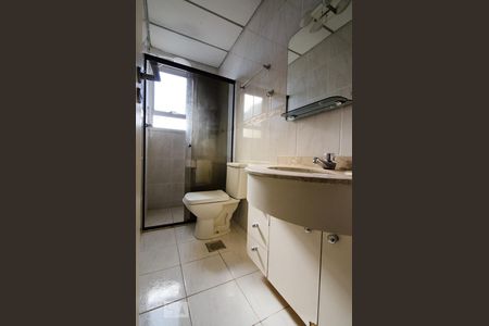 Banheiro de apartamento para alugar com 1 quarto, 50m² em Centro, Campinas