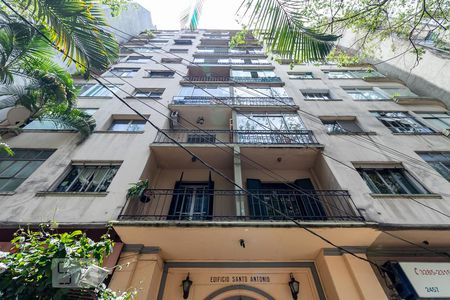 Apartamento à venda com 167m², 3 quartos e 1 vaga Apartamento à venda com 167m², 3 quartos e 1 vagaFachada