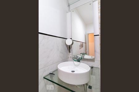 Apartamento à venda com 167m², 3 quartos e 1 vaga Apartamento à venda com 167m², 3 quartos e 1 vagaBanheiro