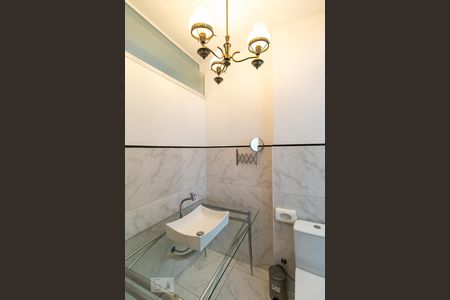 Apartamento à venda com 167m², 3 quartos e 1 vaga Apartamento à venda com 167m², 3 quartos e 1 vagaBanheiro da suíte