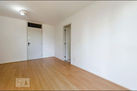 Sala de Apartamento com 1 quarto, 50m² Vila Madalena
