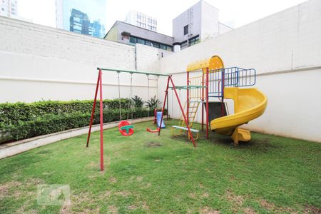 Apartamento para alugar com 100m², 3 quartos e 2 vagasÁrea Comum - Playground
