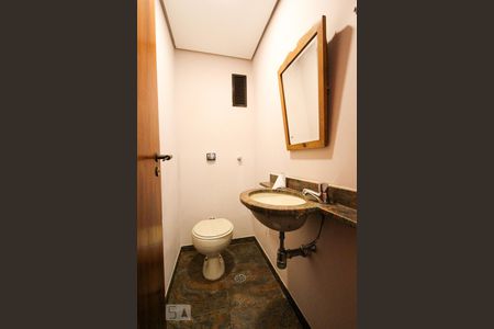 Lavabo de apartamento à venda com 3 quartos, 100m² em Itaim Bibi, São Paulo