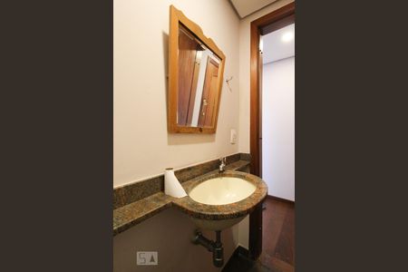 Lavabo de apartamento à venda com 3 quartos, 100m² em Itaim Bibi, São Paulo