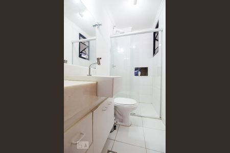 Banheiro social de apartamento à venda com 2 quartos, 85m² em Jardim Proença, Campinas