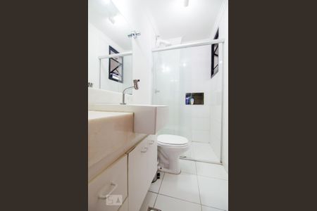 Banheiro social de apartamento para alugar com 2 quartos, 85m² em Jardim Proença, Campinas