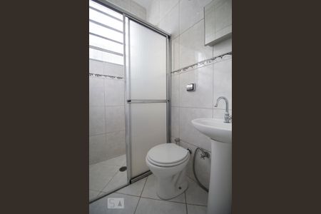 Banheiro de casa para alugar com 1 quarto, 65m² em Vila Mariana, São Paulo