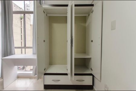 Detalhe do armário de kitnet/studio à venda com 1 quarto, 30m² em Vila Buarque, São Paulo