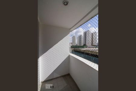 Varanda de apartamento à venda com 2 quartos, 67m² em Vila Hamburguesa, São Paulo
