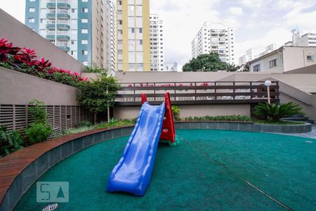 Apartamento para alugar com 98m², 3 quartos e 1 vaga Apartamento para alugar com 98m², 3 quartos e 1 vagaPlayground