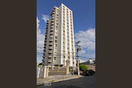 Apartamento para alugar com 98m², 3 quartos e 1 vaga Apartamento para alugar com 98m², 3 quartos e 1 vagaFachada